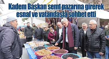 Cumhur İttifakı AK Parti Maltepe Belediye Başkan Adayı Kadem Ekşi, semt pazarına girerek esnaf ve vatandaşla sohbet etti