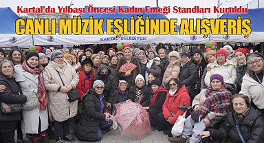 Neyzen Tevfik Meydanı'nda Yeni Yıl Hareketliliği